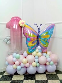 Композиция из шаров