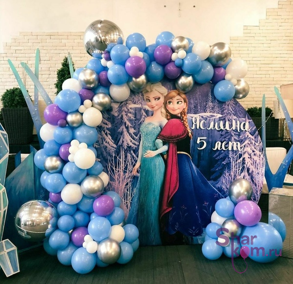Фотозона "Морозная с Анной и Эльзой"