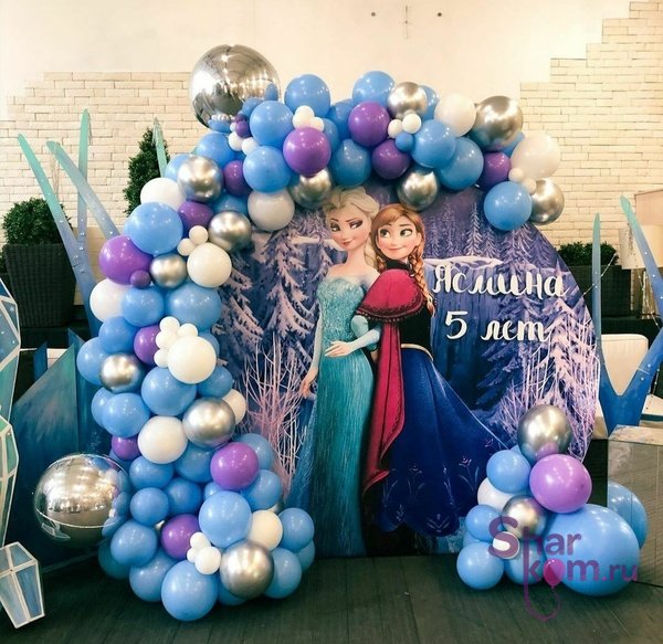 Фотозона "Морозная с Анной и Эльзой"