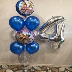 Композиция из шаров "Цифра и фонтан с щенками"