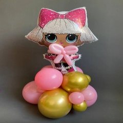 Композиция из шаров "Куколка на стойке"