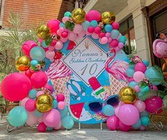 Фотозона "Яркая жизнь в 10 лет"