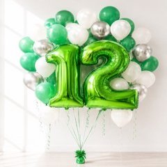 Композиция из шаров "Бело-зеленый сет на 12 лет"