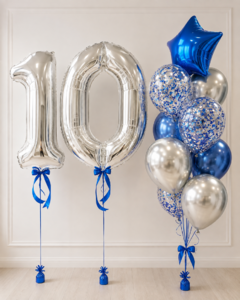 Композиция из шаров "Синий и серебро на 10 лет"