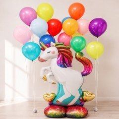 Стена из шаров "Радужный единорог"