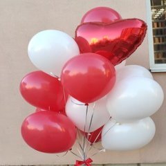 Фонтан из шаров "Красное сердце"