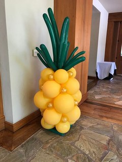 Фигура из шаров "Ананас"