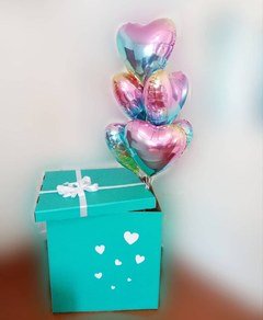 Коробка с шарами Сюрприз "Сердца градиент"