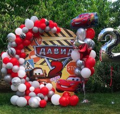 Фотозона "Тачки"