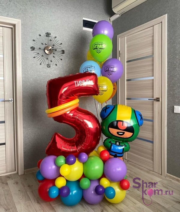Стойка из шаров "Леон на 5 лет"