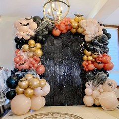 Фотозона из пайеток "Хэллоуин по взрослому"