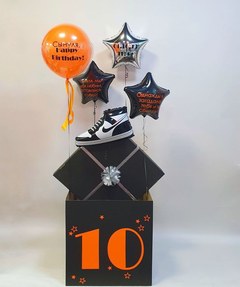 Коробка с шарами Сюрприз "На 10 лет"