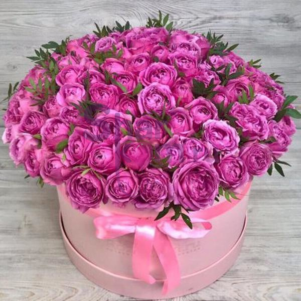 Розовая коробка из пионовидных кустовых роз - 45 веток