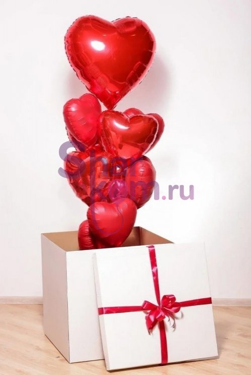 Коробка с шарами Сюрприз "Красное сердце"