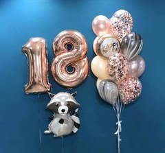 Композиция из шаров "18 лет Енот"