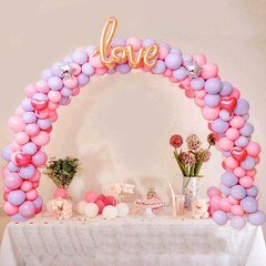 Арка из воздушных шаров "Любовь" (LOVE)