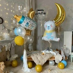 Композиция из шаров "Белый мишка в золоте"