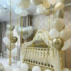 Композиция из шаров "Нежно-молочные оттенки"