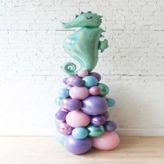 Композиция из шаров "Морской конек на стойке"