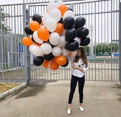 Облако из шаров "Черно-бело-оранжевое"