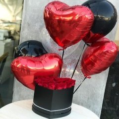 Фонтан из шаров "Классика с сердцами"