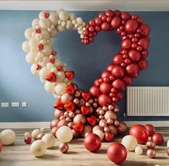Фотозона из шаров "Большое сердце"