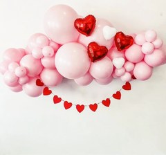 Композиция из шаров "Розовое облако с сердцами"