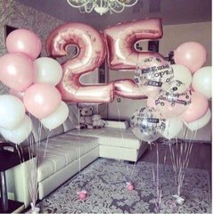 Композиция из шаров "На 25 лет с хэштегами"