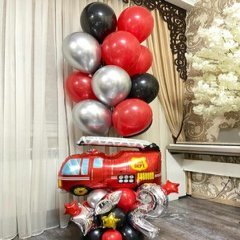 Композиция из шаров "Стойка с пожарной машиной"
