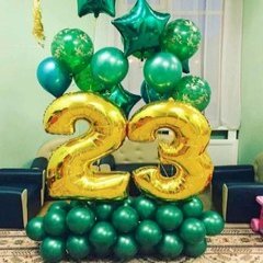 Композиция из шаров "Стойка с цифрами на день защитника"