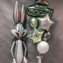 Композиция из шаров "Кролик и танк"