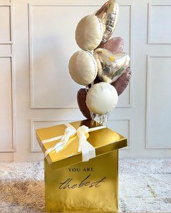 Коробка с шарами Сюрприз "Золотая Органза"