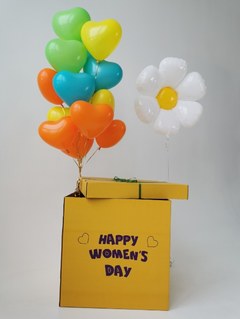 Коробка с шарами Сюрприз "Счастливого Женского Дня" (Happy Womens day)
