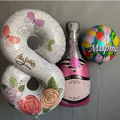 Композиция из шаров "На 8 марта с шампанским"
