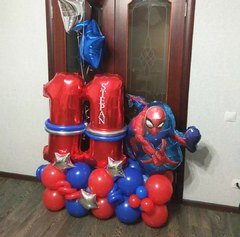 Композиция из шаров "Паук на 11 лет на стойке"