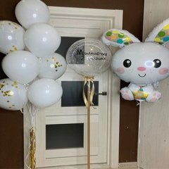 Композиция из шаров "Белоснежная с зайкой"
